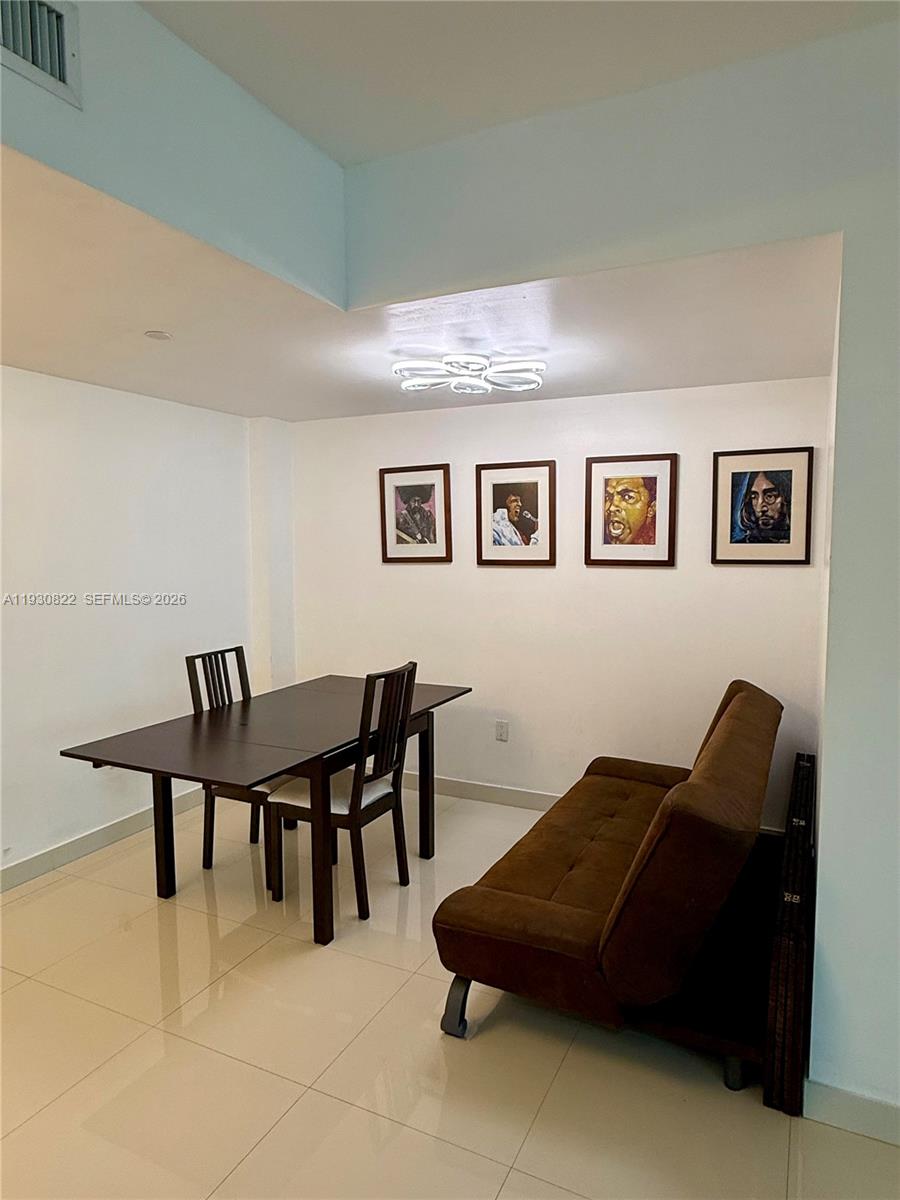 350 S Miami Ave #3907, Miami FL 33130