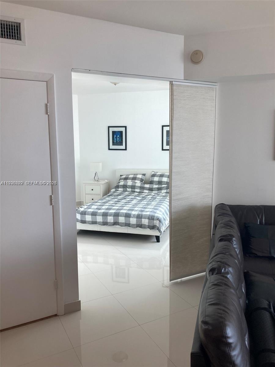 350 S Miami Ave #3907, Miami FL 33130