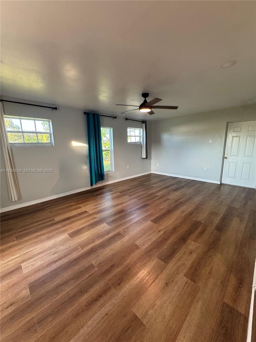 415 SE 4th St, South Bay FL 33493