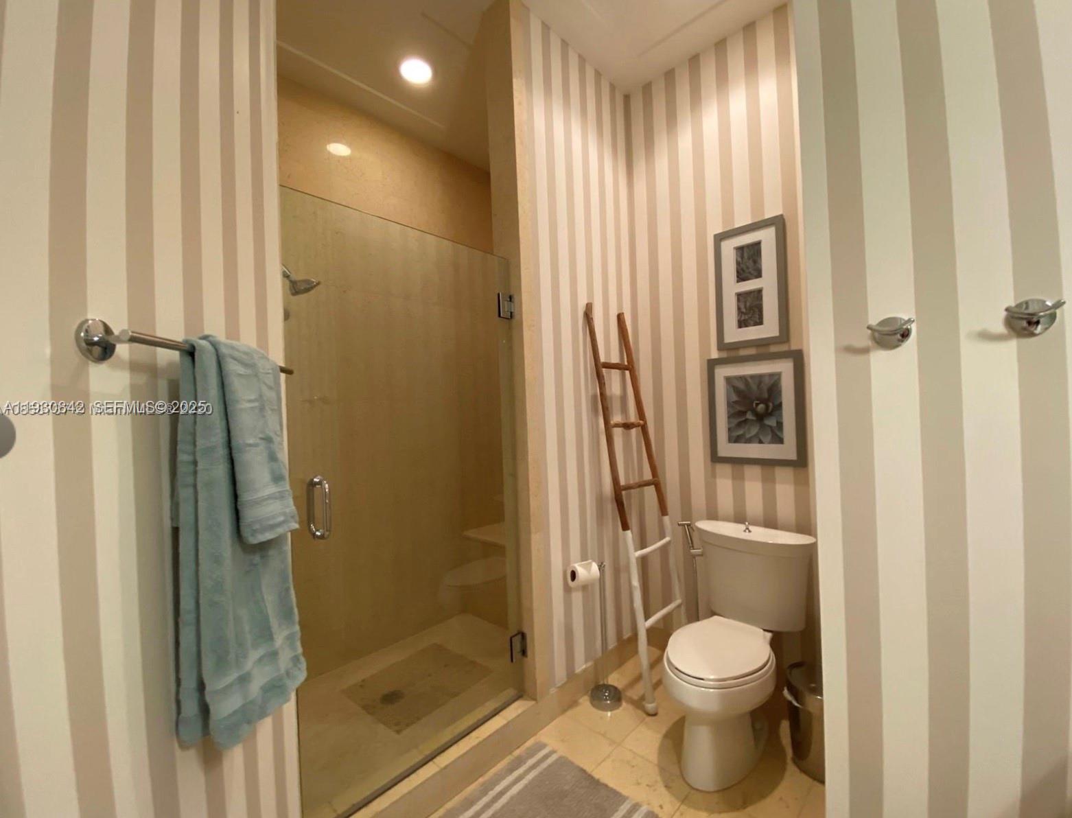 20000 E Country Club Dr #114, Aventura FL 33180
