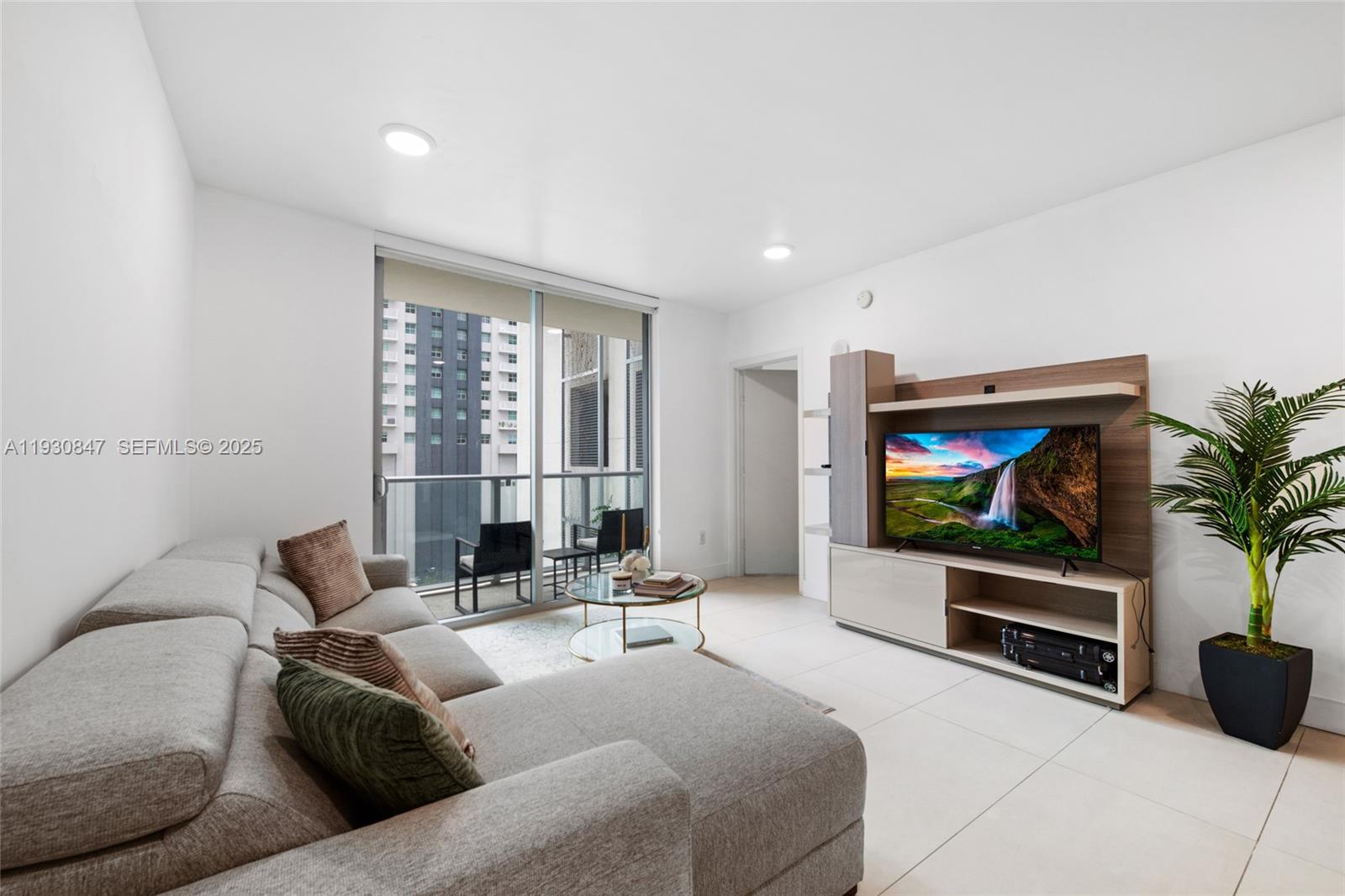 1100 S Miami Ave #702, Miami FL 33130