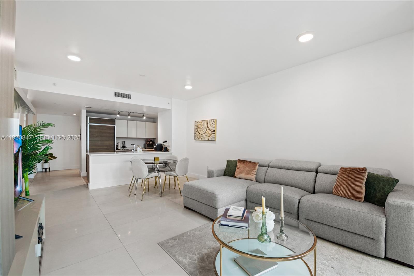 1100 S Miami Ave #702, Miami FL 33130