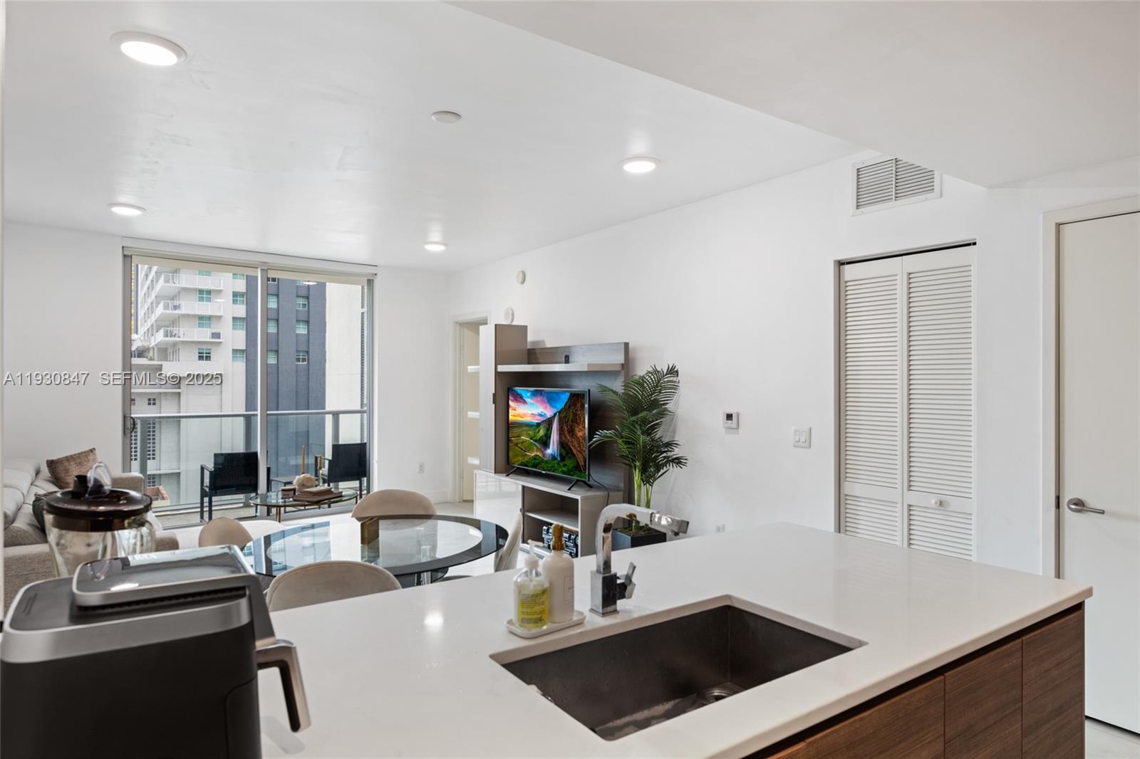 1100 S Miami Ave #702, Miami FL 33130