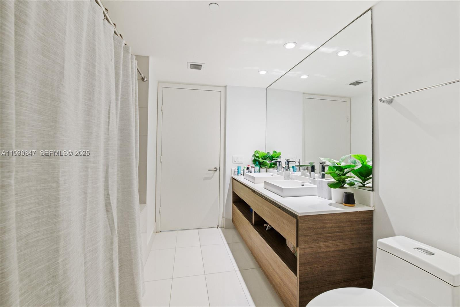 1100 S Miami Ave #702, Miami FL 33130