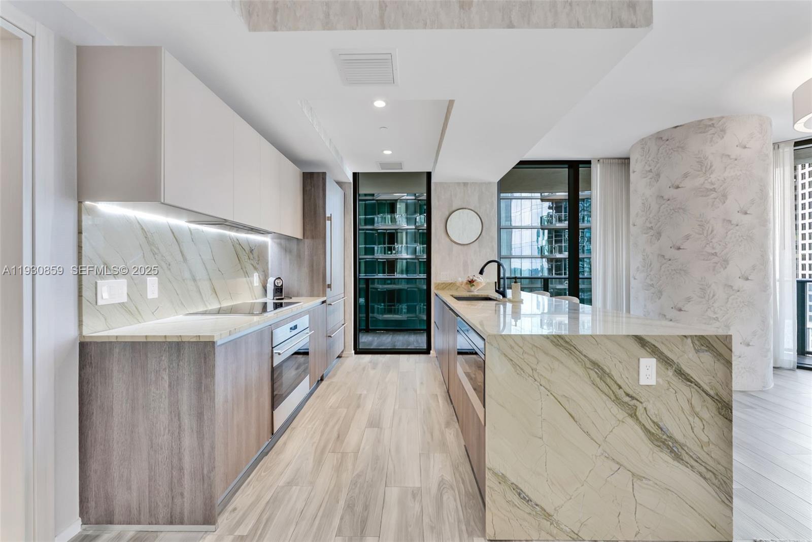 801 S Miami Ave #1805, Miami FL 33130