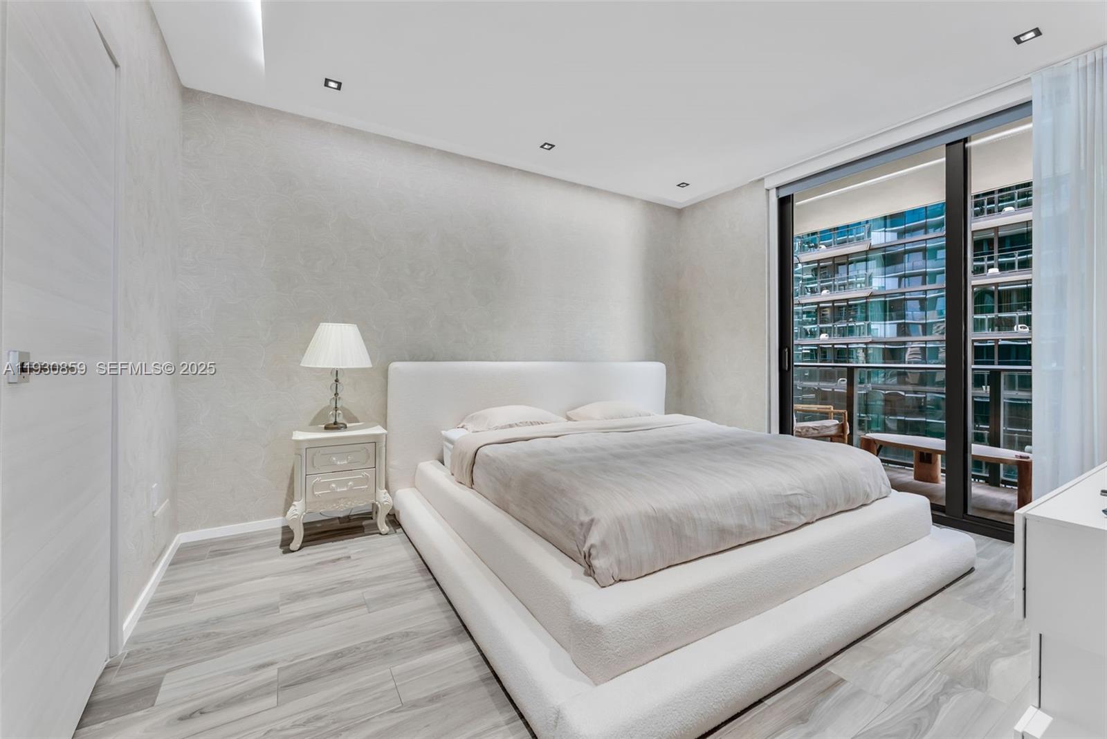 801 S Miami Ave #1805, Miami FL 33130