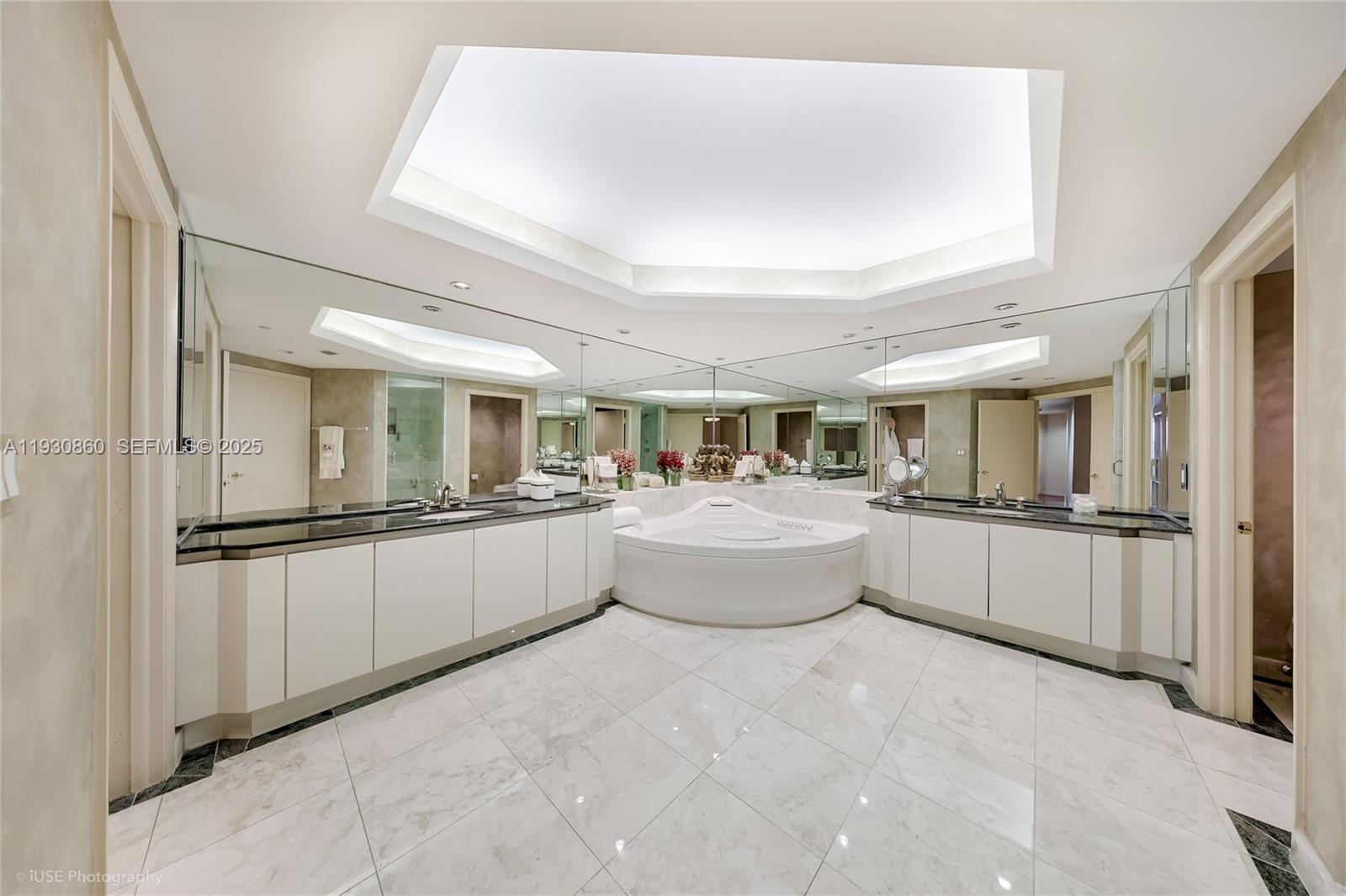 2600 Island Blvd #703, Aventura FL 33160