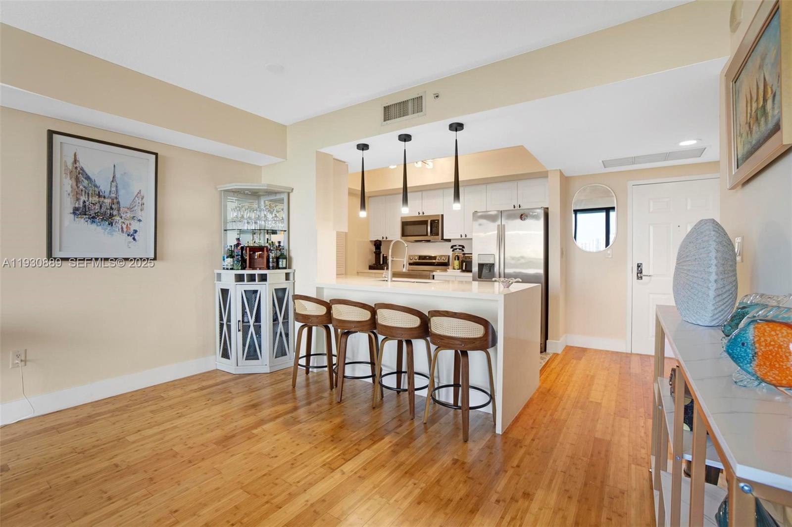 19501 W Country Club Dr #1202, Aventura FL 33180
