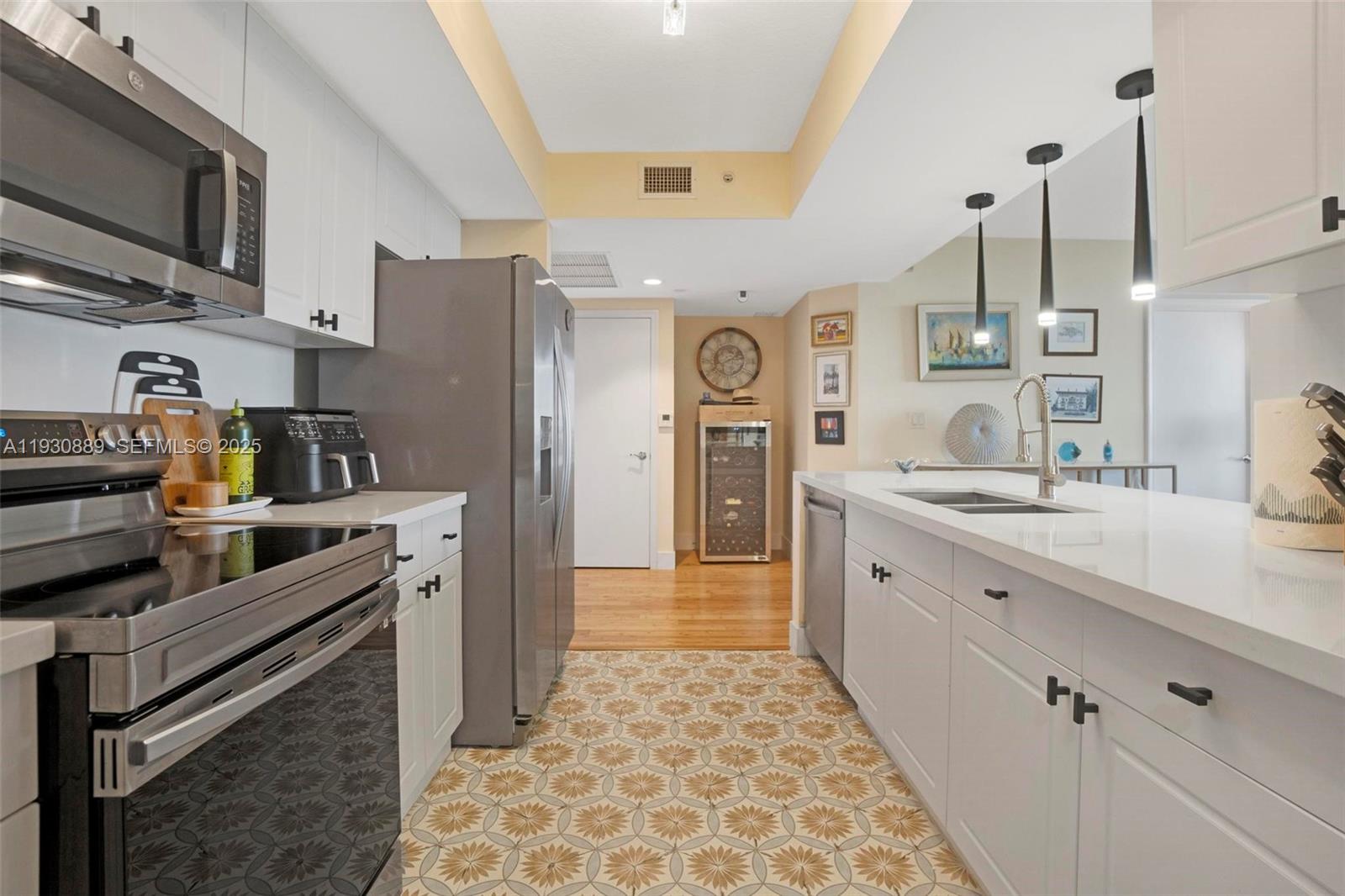 19501 W Country Club Dr #1202, Aventura FL 33180