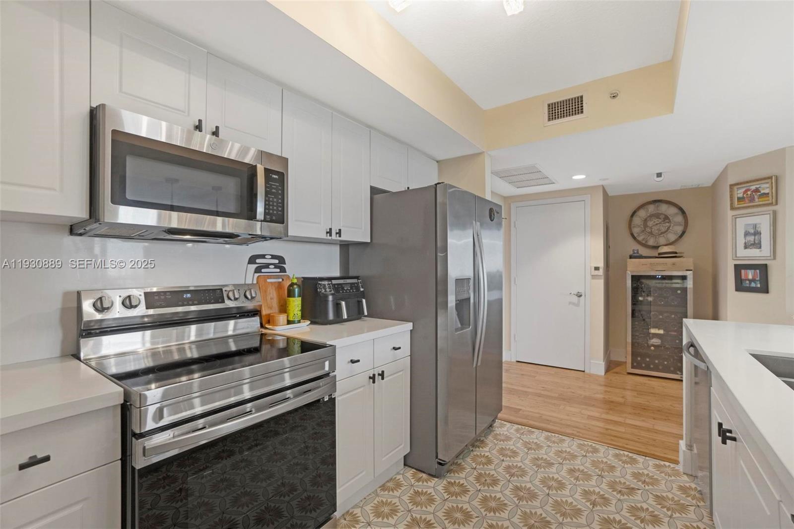 19501 W Country Club Dr #1202, Aventura FL 33180