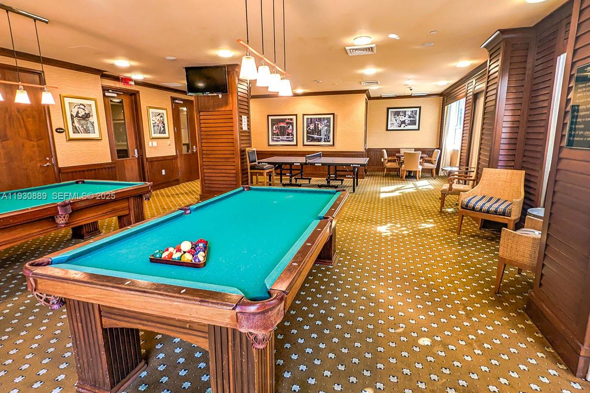 19501 W Country Club Dr #1202, Aventura FL 33180