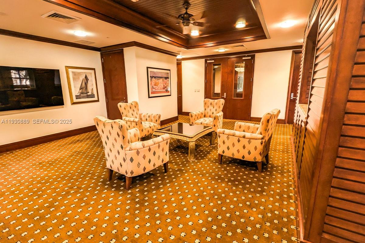 19501 W Country Club Dr #1202, Aventura FL 33180