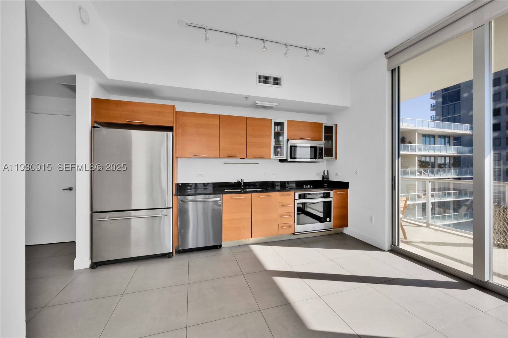 3470 E Coast Ave #H1605, Miami FL 33137