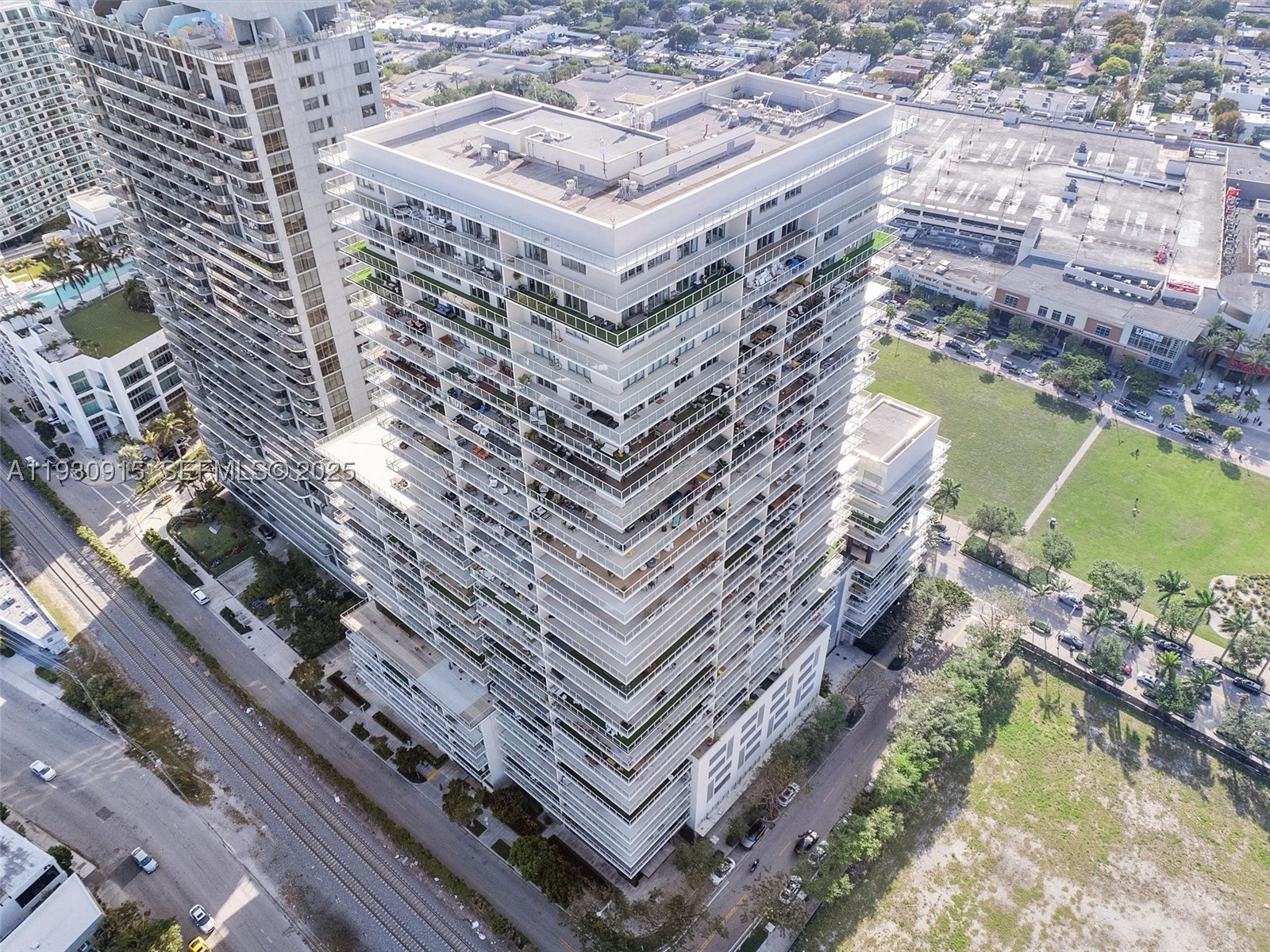3470 E Coast Ave #H1605, Miami FL 33137