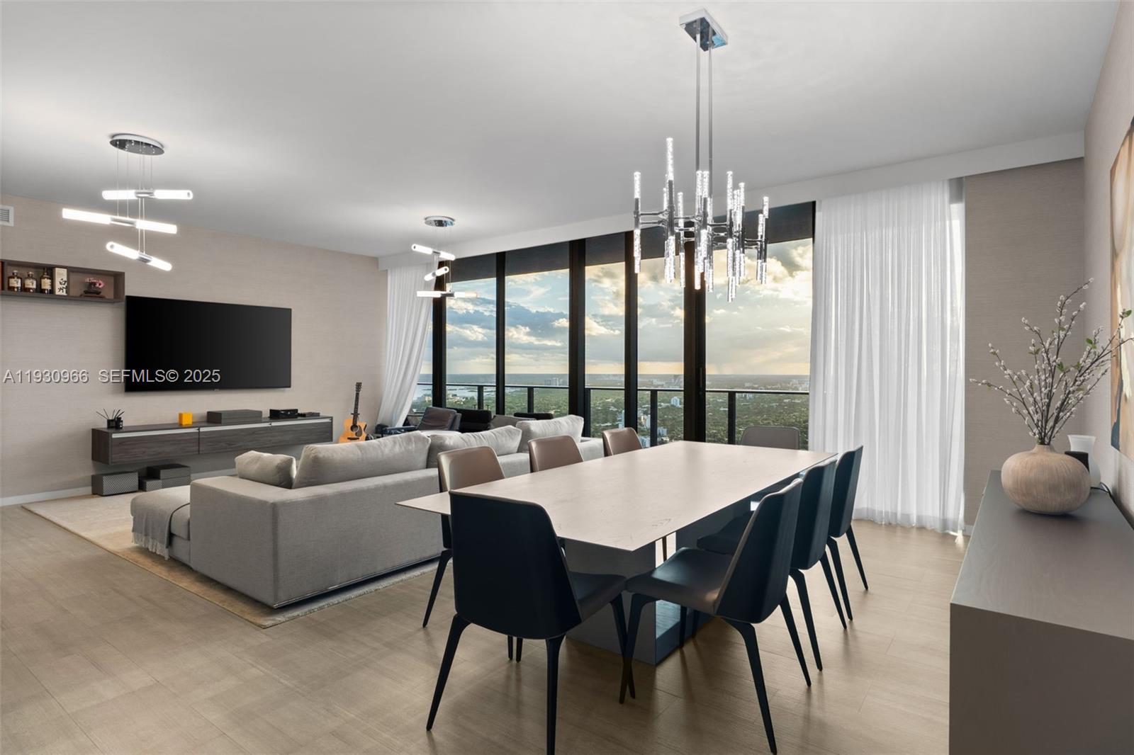 1000 Brickell Plz #PH5904, Miami FL 33131