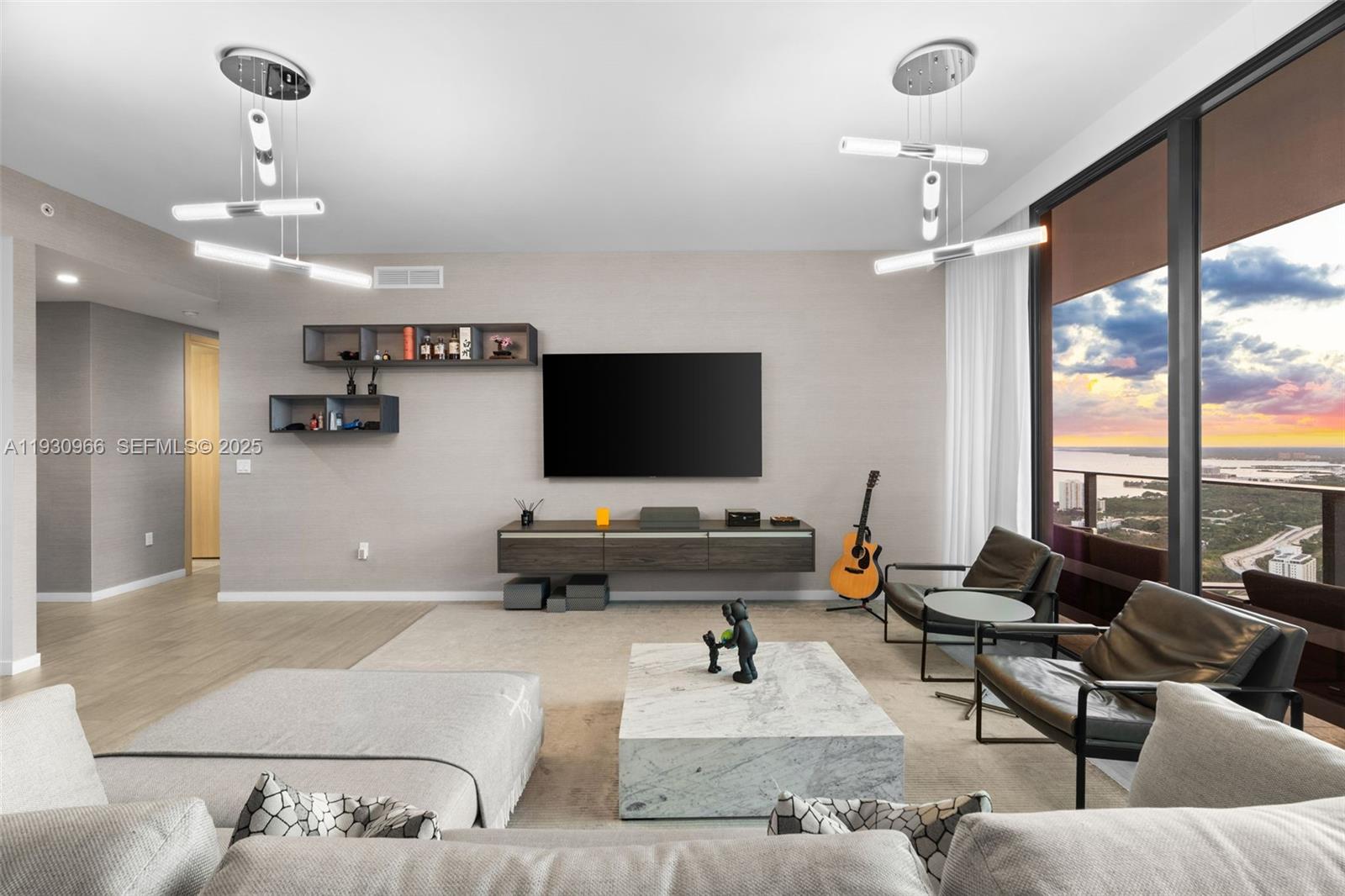 1000 Brickell Plz #PH5904, Miami FL 33131