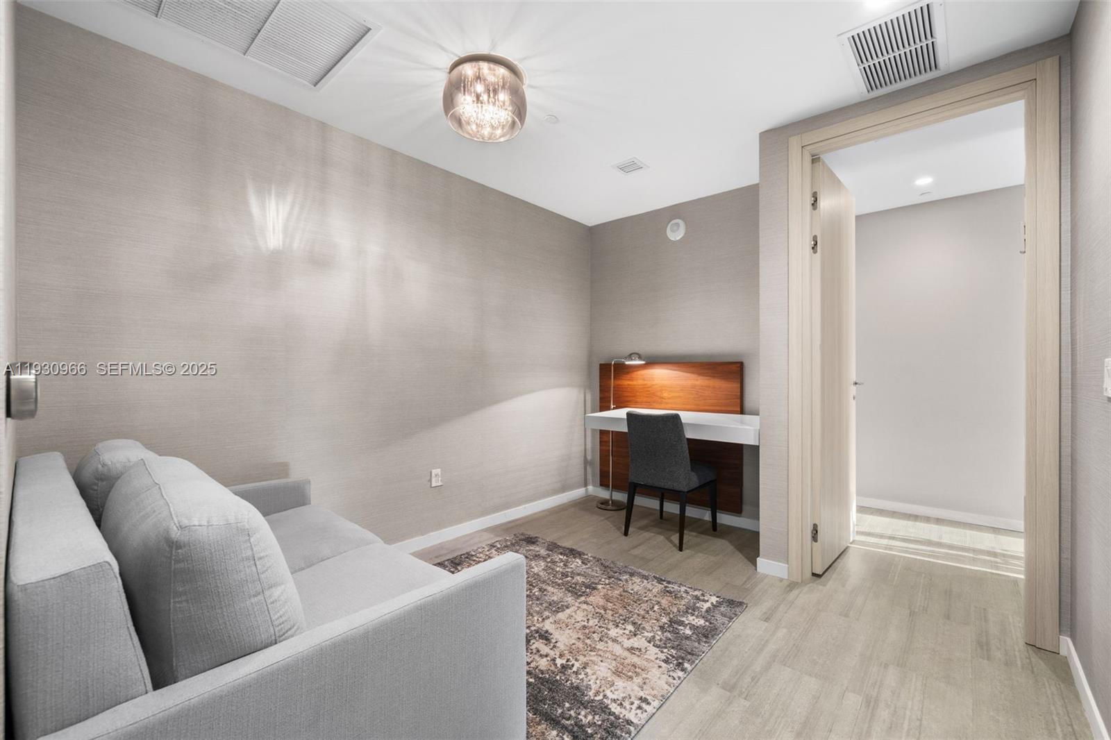 1000 Brickell Plz #PH5904, Miami FL 33131