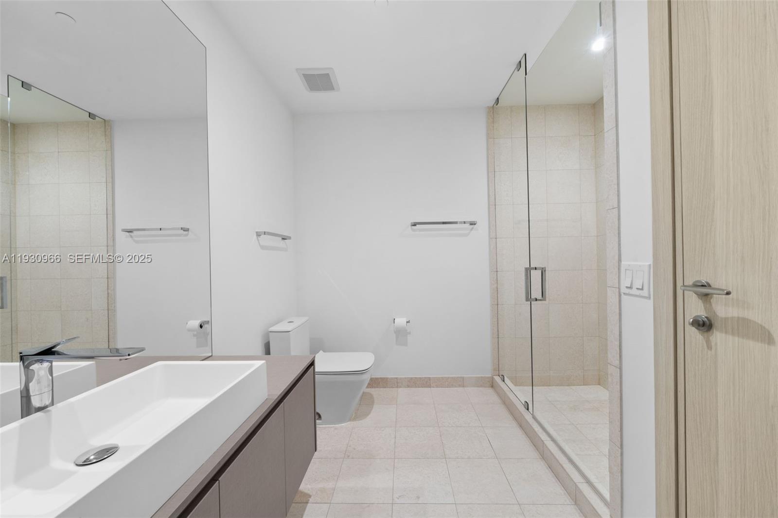 1000 Brickell Plz #PH5904, Miami FL 33131