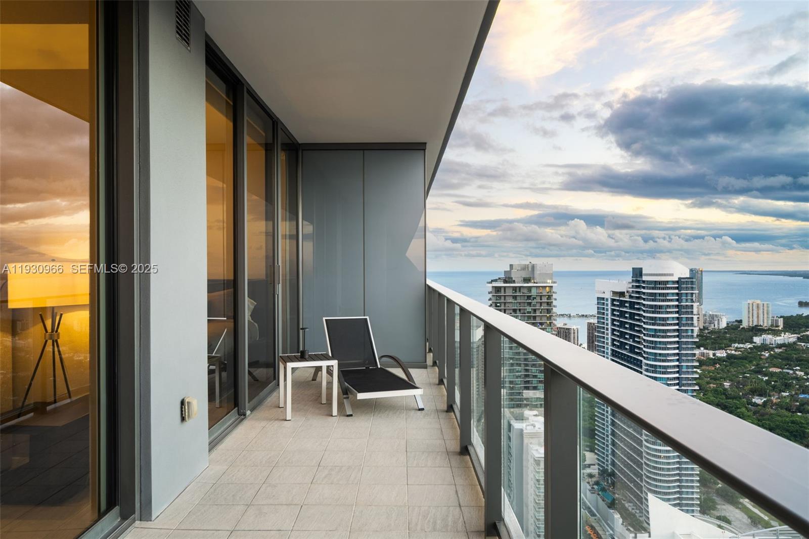 1000 Brickell Plz #PH5904, Miami FL 33131