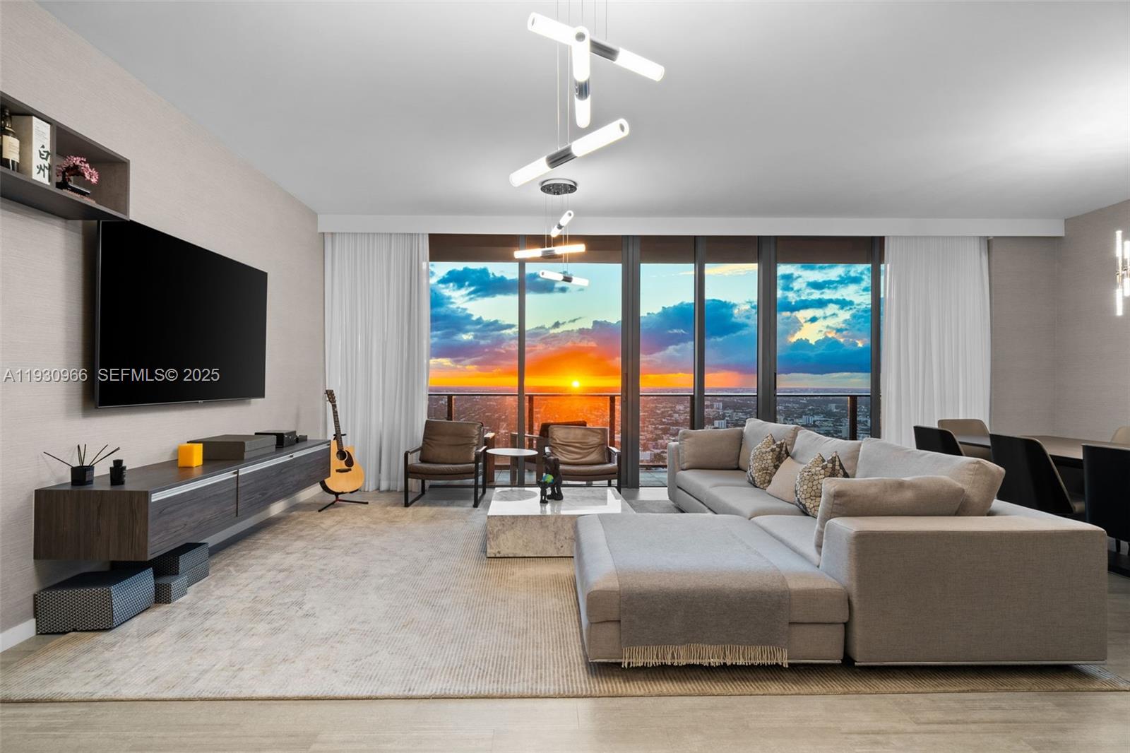 1000 Brickell Plz #PH5904, Miami FL 33131