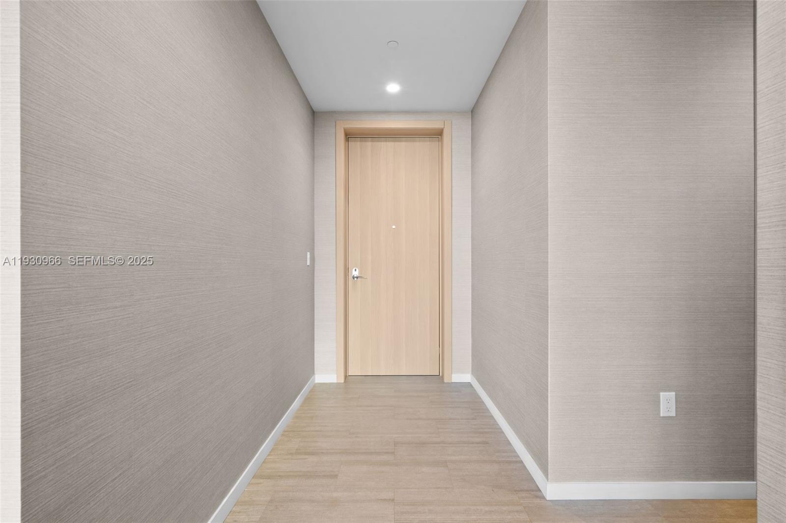 1000 Brickell Plz #PH5904, Miami FL 33131