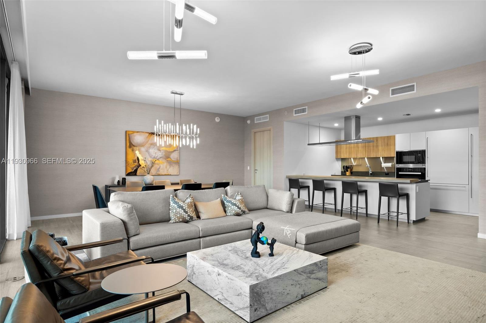 1000 Brickell Plz #PH5904, Miami FL 33131