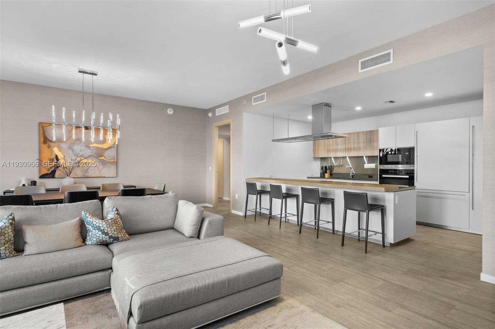 1000 Brickell Plz #PH5904, Miami FL 33131
