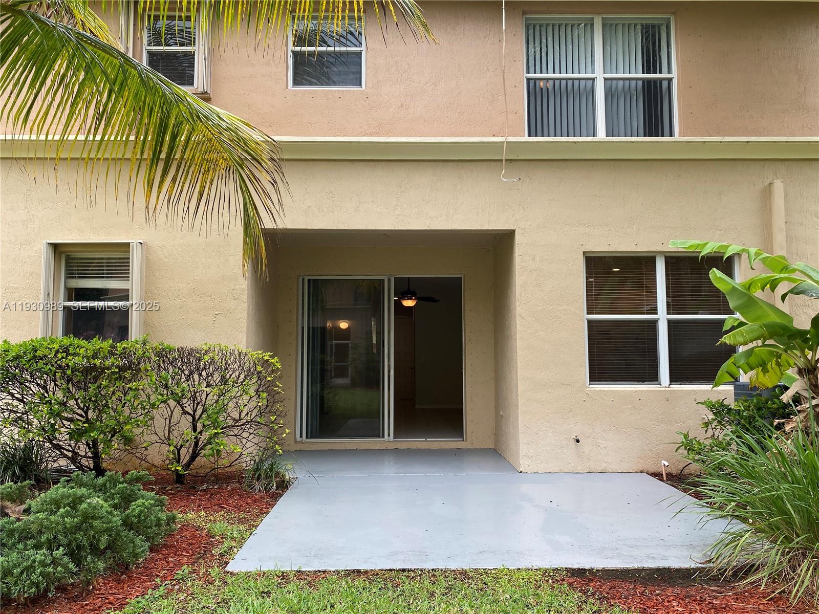112 Wakulla Springs Way #112, Royal Palm Beach FL 33411