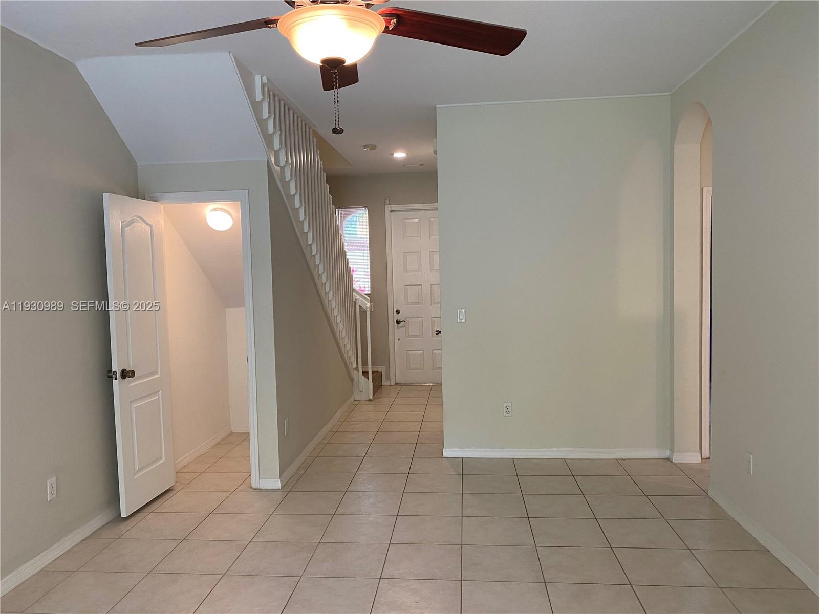 112 Wakulla Springs Way #112, Royal Palm Beach FL 33411