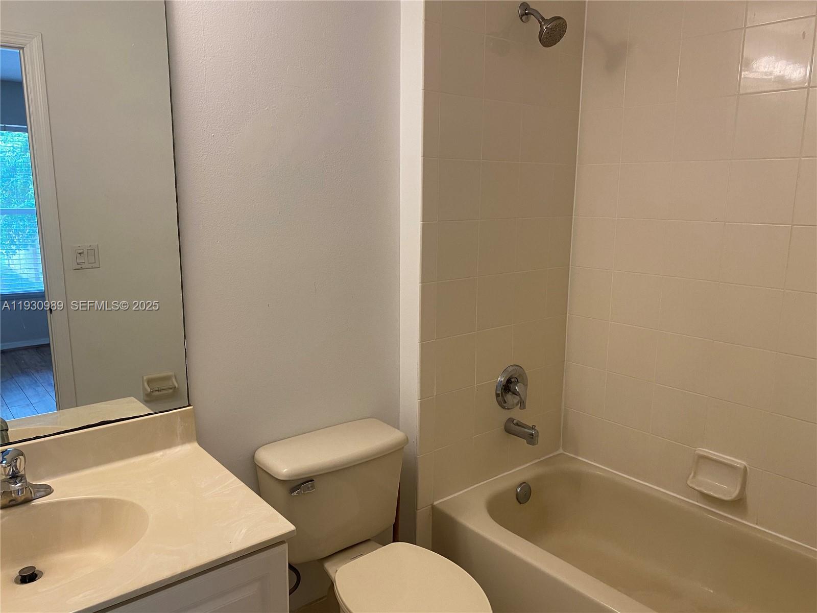 112 Wakulla Springs Way #112, Royal Palm Beach FL 33411