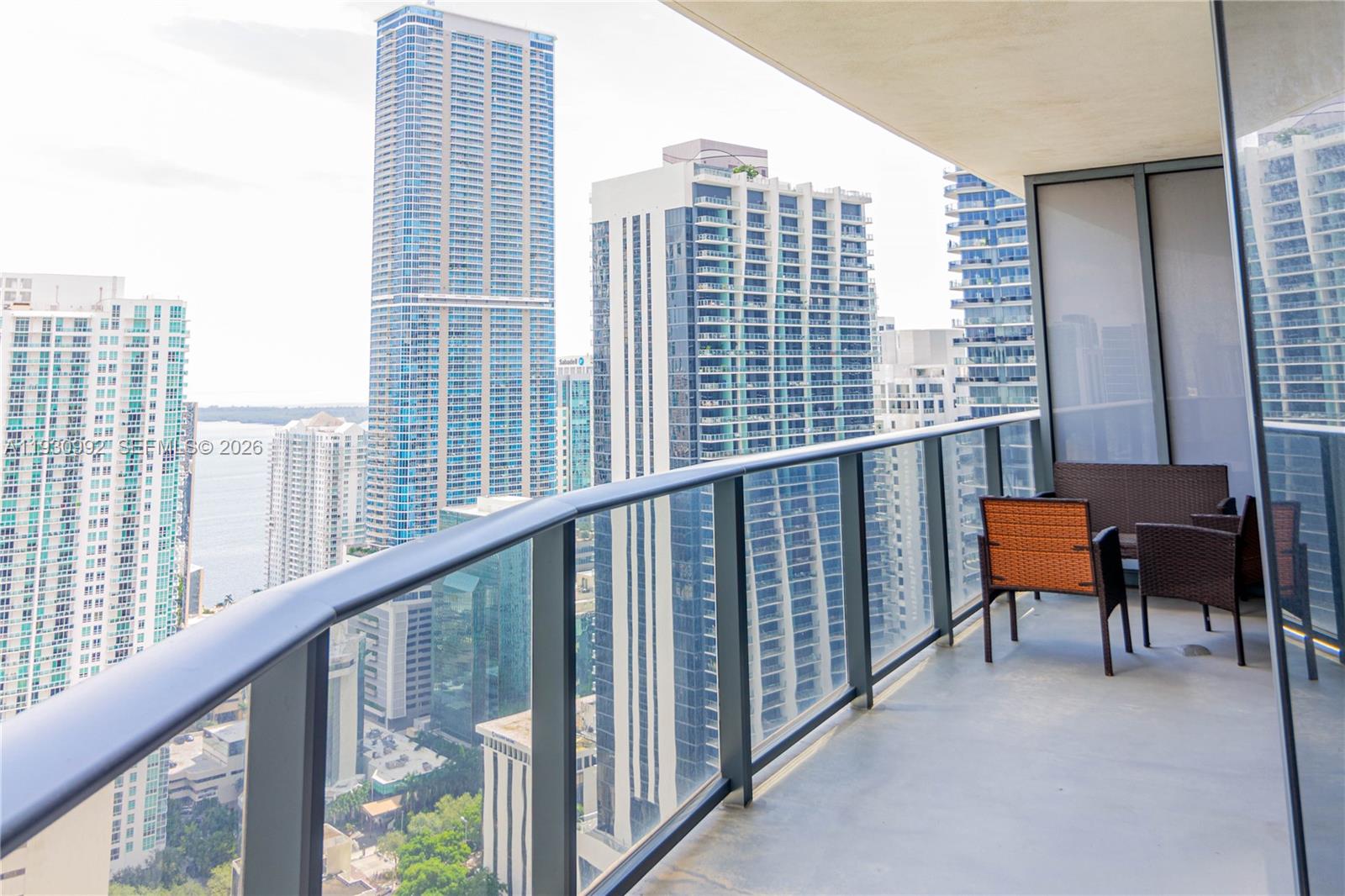 45 SW 9th St #3601, Miami FL 33130