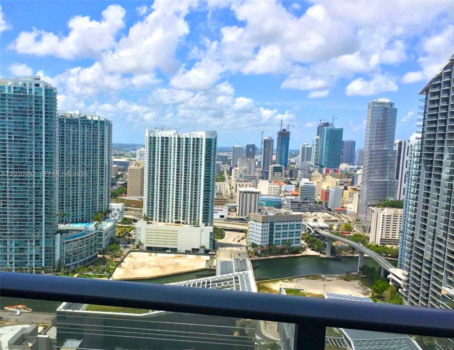 45 SW 9th St #3601, Miami FL 33130