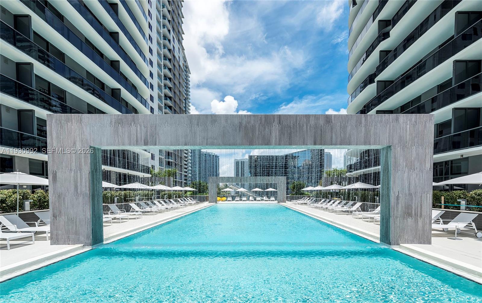 45 SW 9th St #3601, Miami FL 33130
