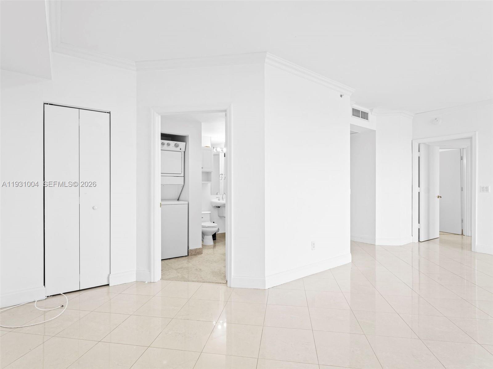 Miami Beach FL 33140 - A11931004