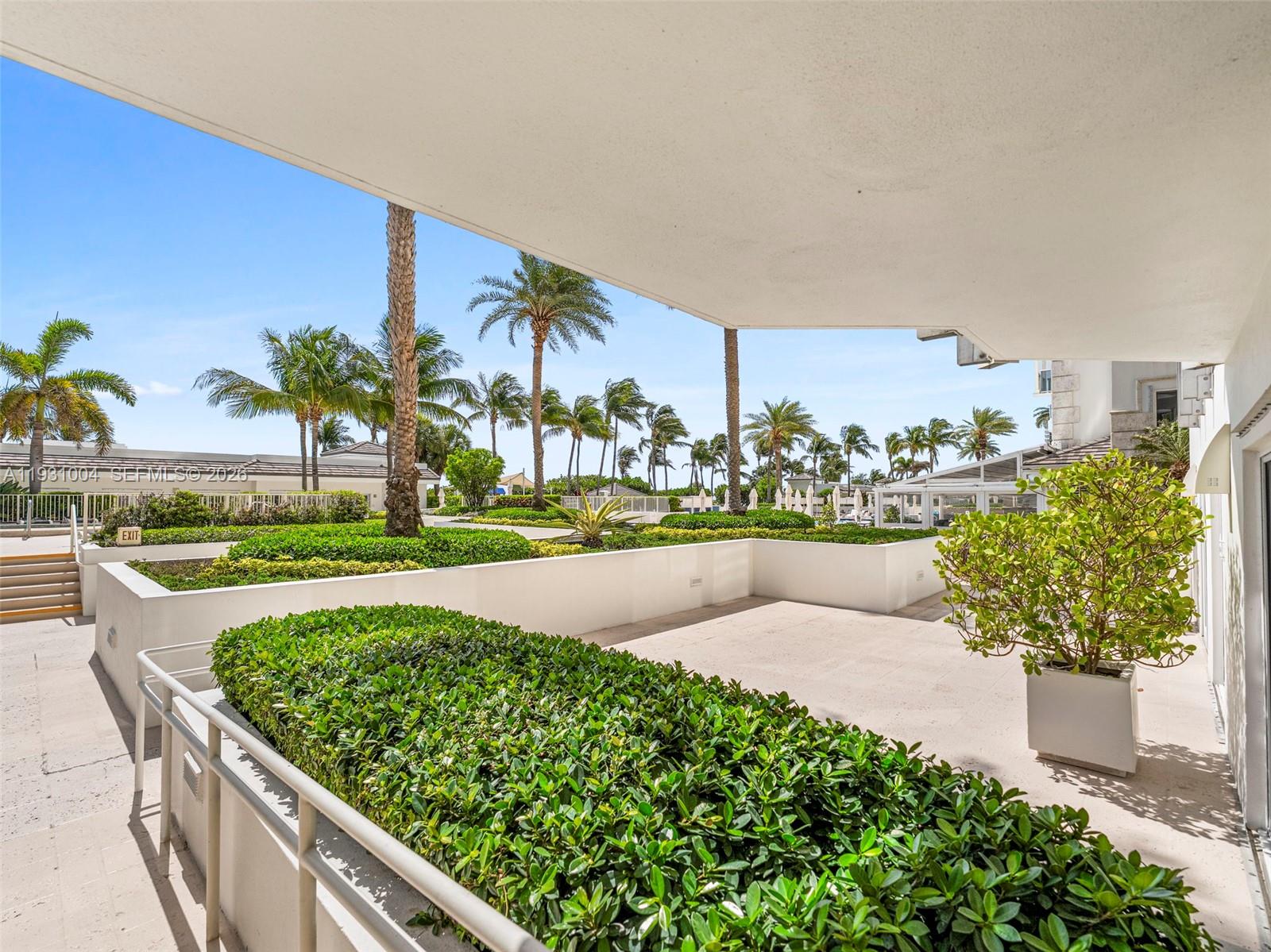 Miami Beach FL 33140 - A11931004