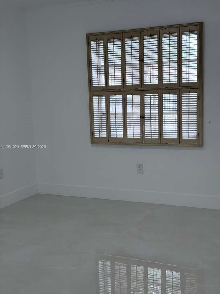 160 SW 30th Ave #104A, Miami FL 33135
