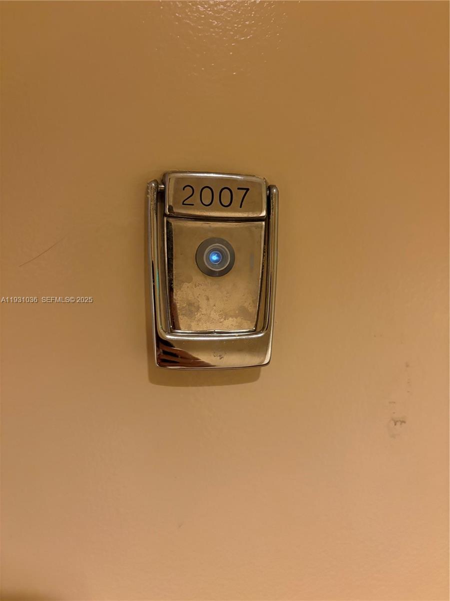 2475 Brickell Ave #2007, Miami FL 33129
