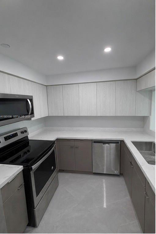 2475 Brickell Ave #2007, Miami FL 33129