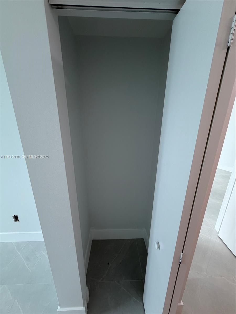 2475 Brickell Ave #2007, Miami FL 33129