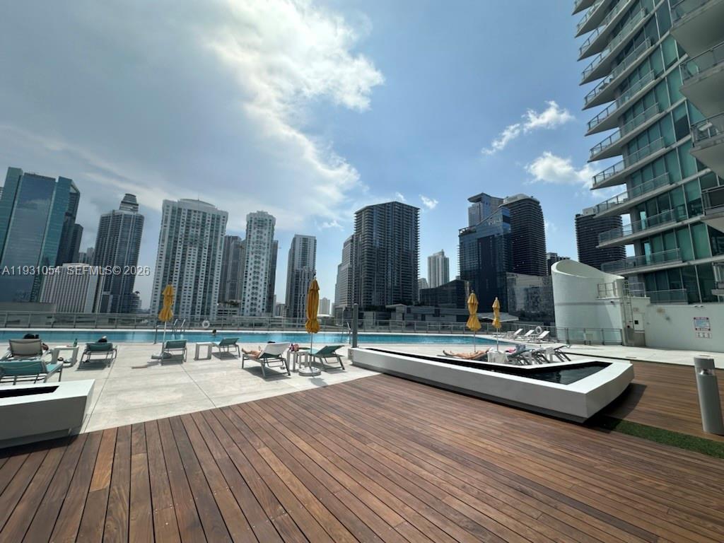 92 SW 3rd St #1408, Miami FL 33130