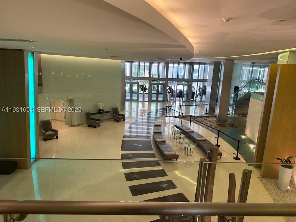 92 SW 3rd St #1408, Miami FL 33130