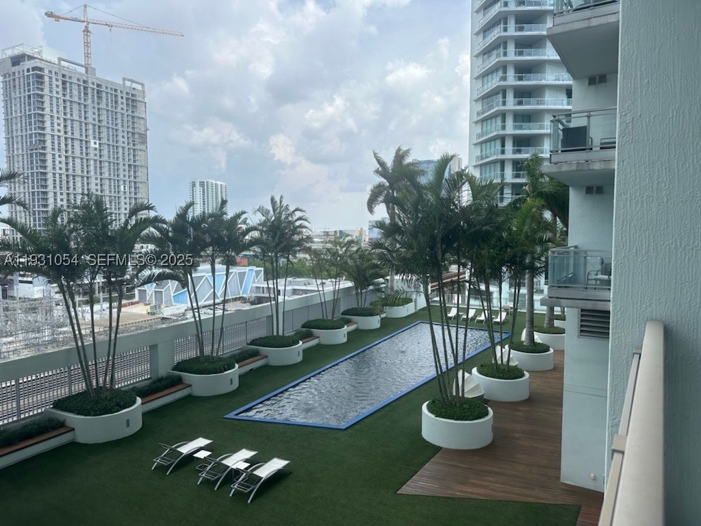92 SW 3rd St #1408, Miami FL 33130