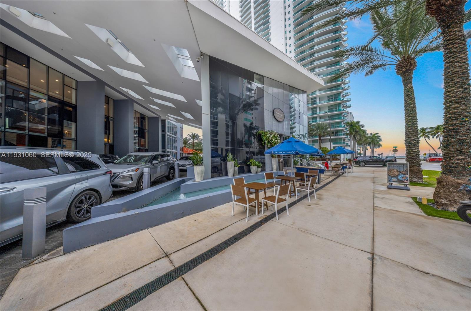 170 SE 14th St #2701, Miami FL 33131