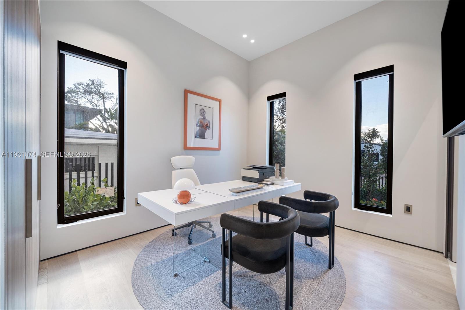 1045 W 47th Ct, Miami Beach FL 33140
