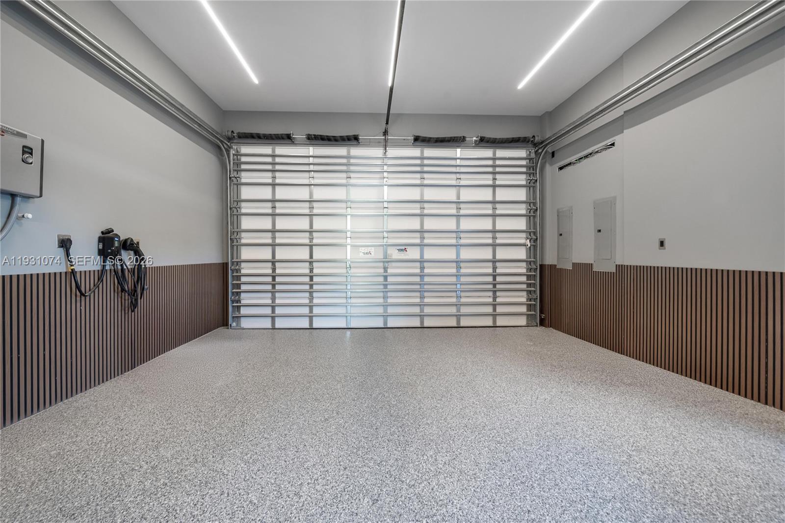 1045 W 47th Ct, Miami Beach FL 33140
