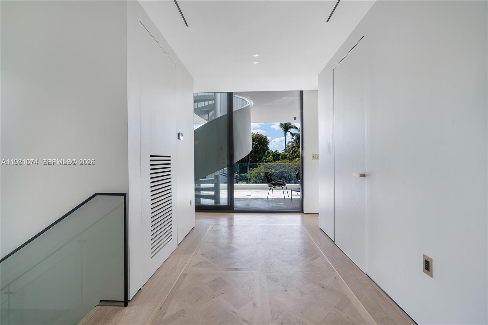 1045 W 47th Ct, Miami Beach FL 33140