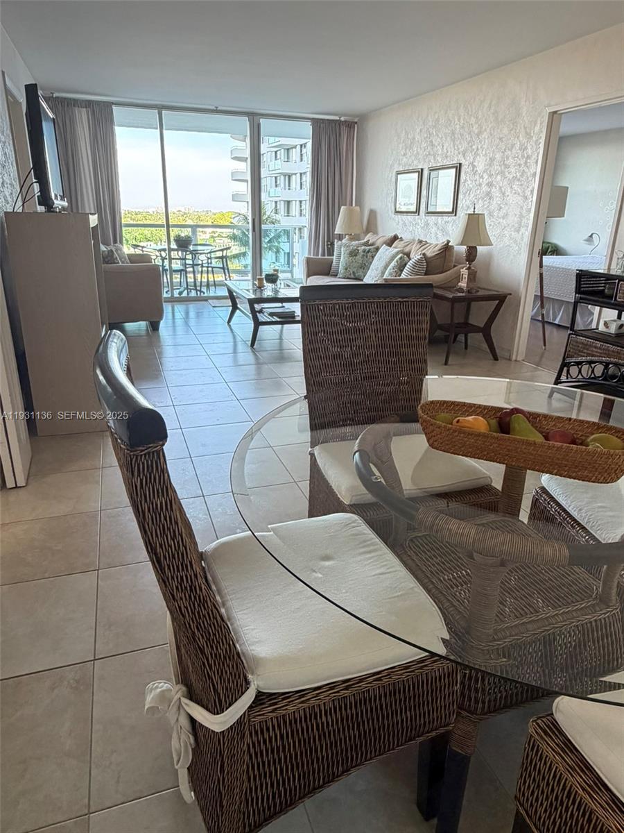 5151 Collins Ave #921, Miami Beach FL 33140