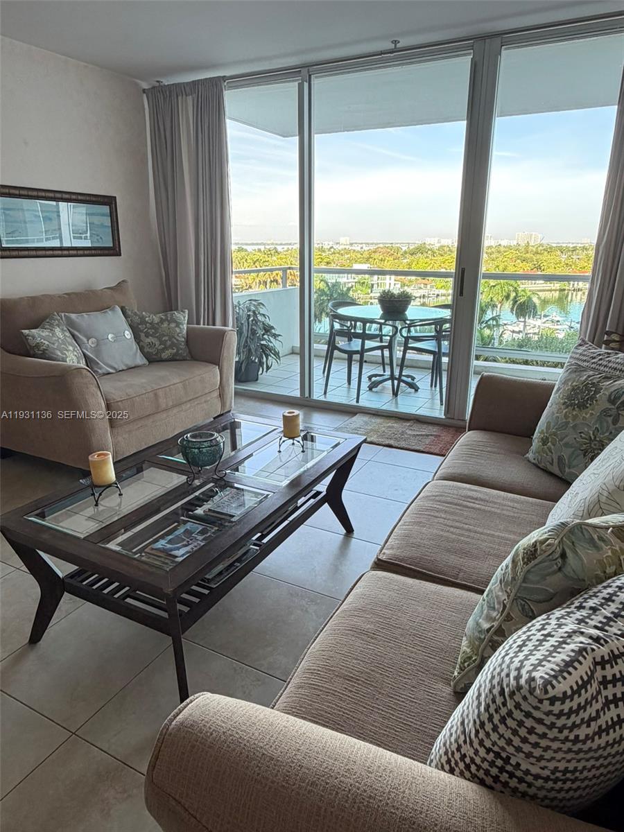 5151 Collins Ave #921, Miami Beach FL 33140