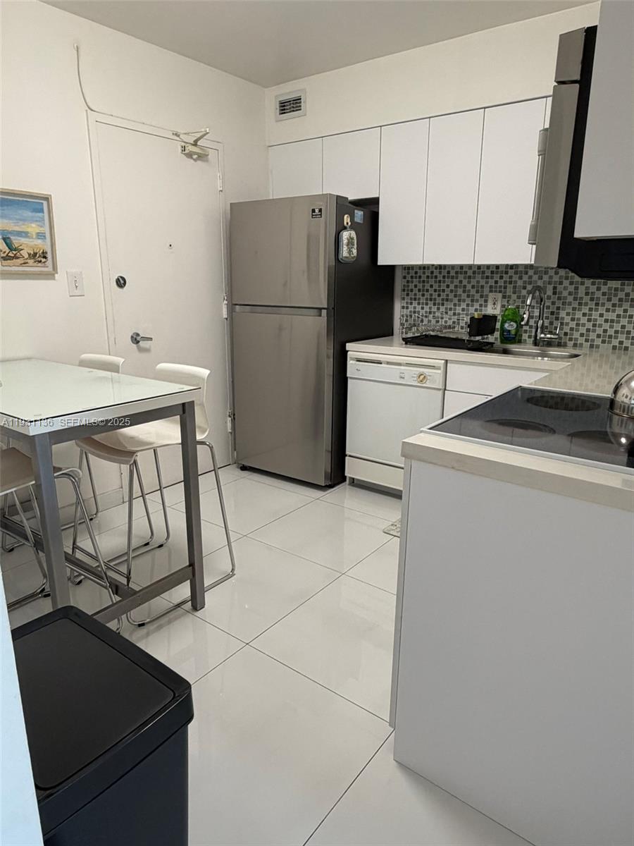 5151 Collins Ave #921, Miami Beach FL 33140