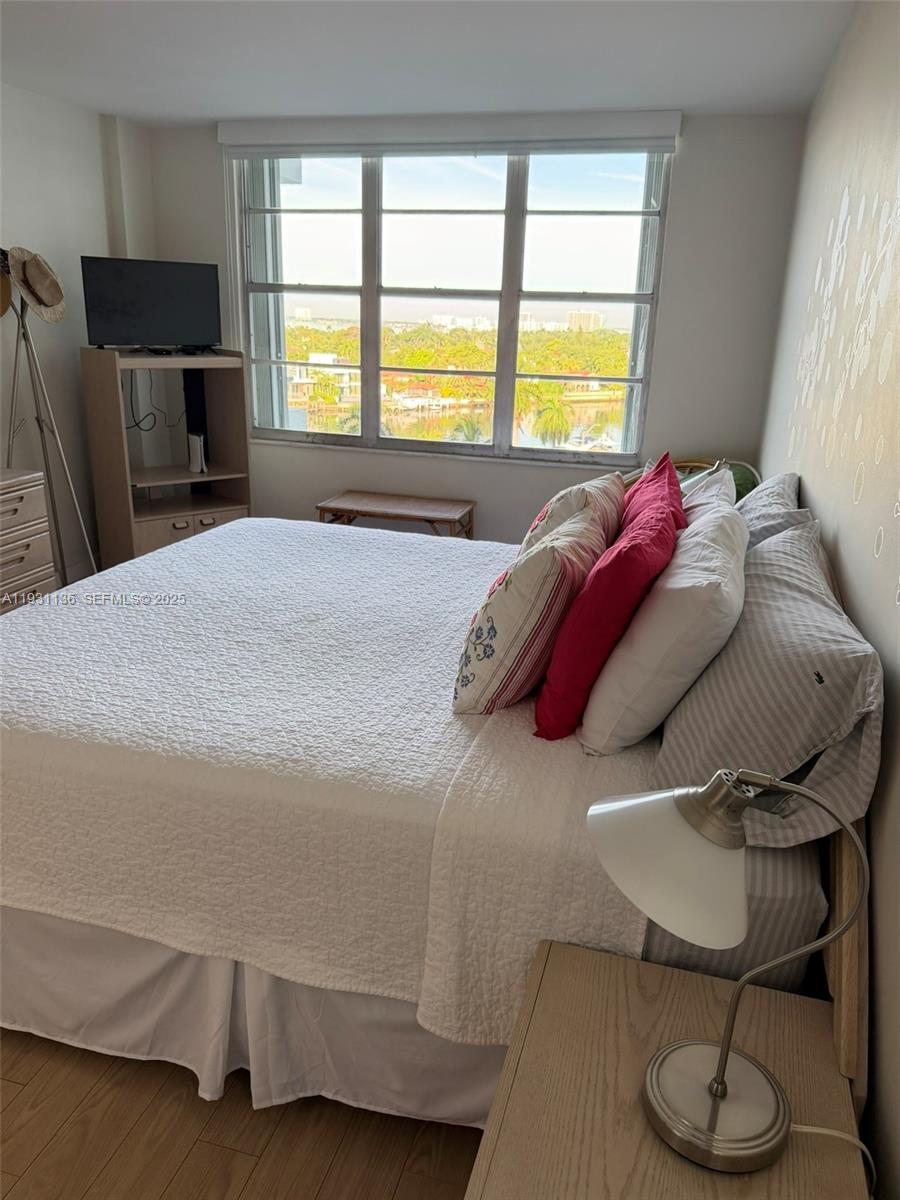 5151 Collins Ave #921, Miami Beach FL 33140